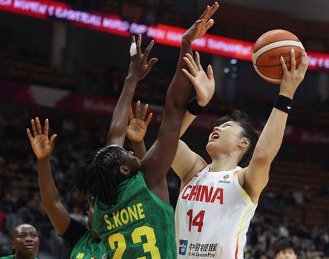 世界杯高清赛事直播app下载-中国女篮世预赛取得开门红，李月汝回归首秀得分全队最高