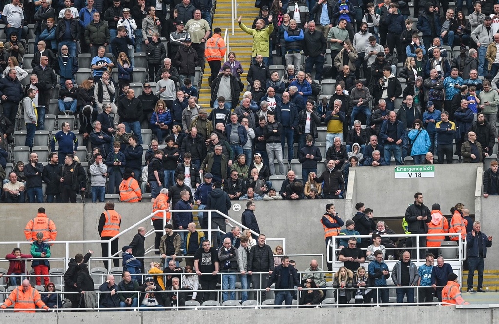 世界杯比赛高清观看软件-热刺球迷团体推迟抗议活动：先支持球队渡过难关，再和管理层算账