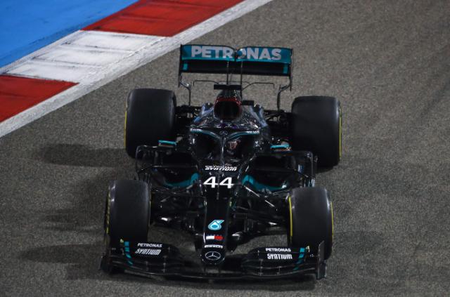 世界杯客户端安装指南-梅赛德斯不快未必是烟雾弹 后期改良能力定胜负